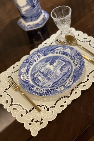 Delik İşi Amerikan Servisi. Güllü Model. Ekru