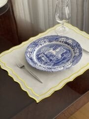 Sarı Nakışlı Amerikan Servisi