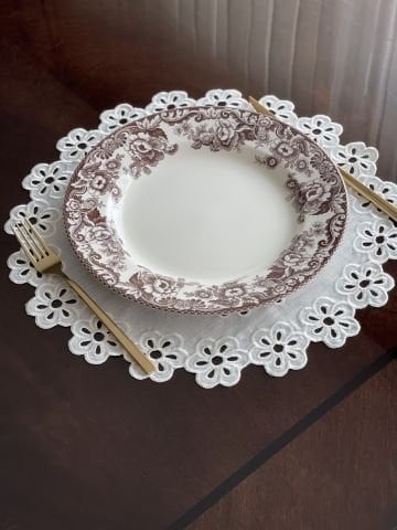 Delik İşi Yuvarlak Amerikan Servisi. Papatya Model