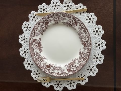 Delik İşi Yuvarlak Amerikan Servisi. Papatya Model