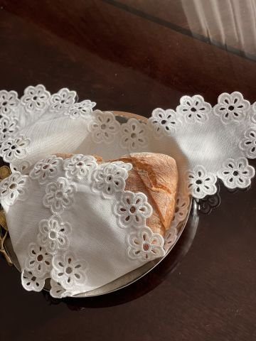 Delikişi Ekmek Örtüsü. Papatya Model