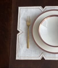 Nakışlı Keten Amerikan Servisi. Kahve