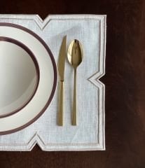 Nakışlı Keten Amerikan Servisi. Kahve