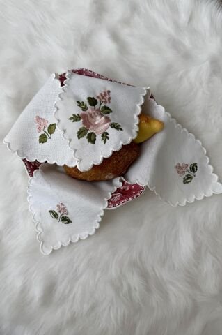 Gül Nakışlı Ekmek Örtüsü. Renkli