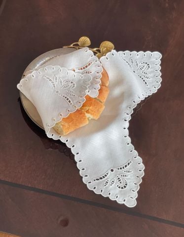 Delikişi Ekmek Örtüsü