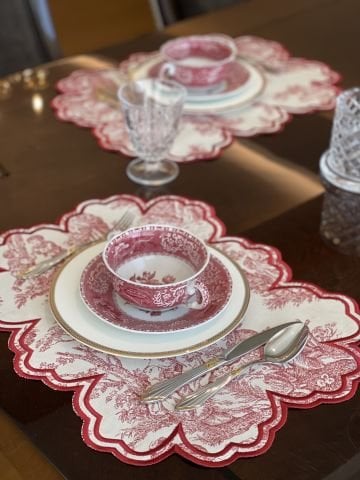 Vintage Amerikan Servis. Kırmızı Desenli