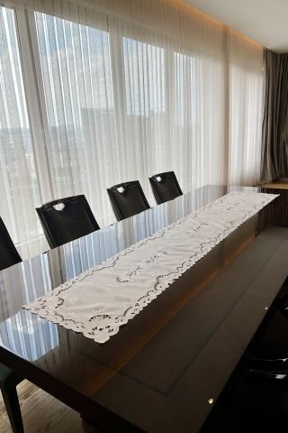 Delik İşi Runner. 225x40 cm