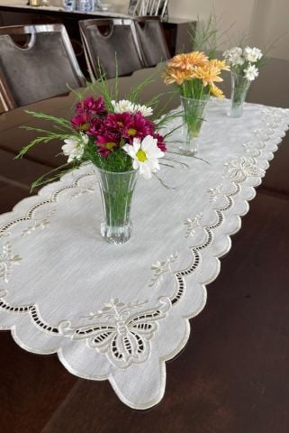 Delik İşi Runner Kelebek Model 36x116 cm