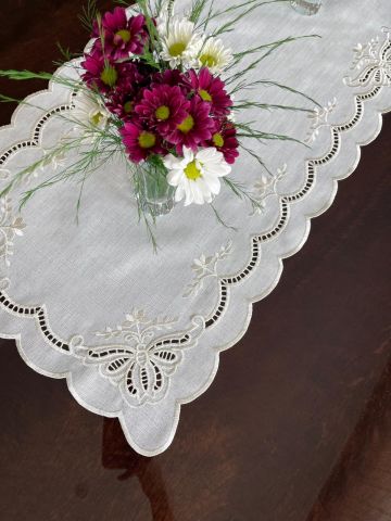 Delik İşi Runner Kelebek Model 36x116 cm