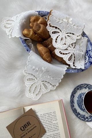 Delik İşi Ekmek Örtüsü. Kelebek Model