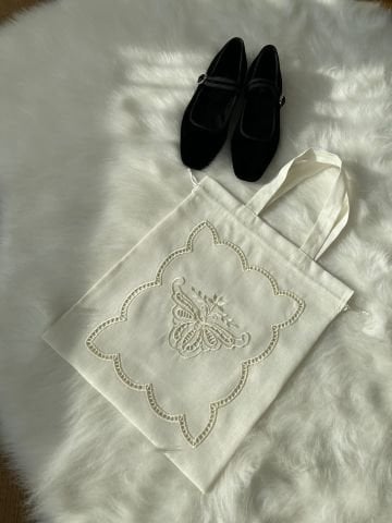 Nakış İşlemeli Delik İşi Çok Amaçlı Kumaş Çanta