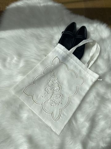 Zambak Model Delikişi Çok Amaçlı Kumaş Çanta