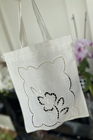 Nakış İşlemeli Delik İşi Çok Amaçlı Kumaş Çanta