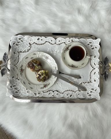 Delikişi Tepsi Örtüsü. Güllü Model. 49 x 35 cm