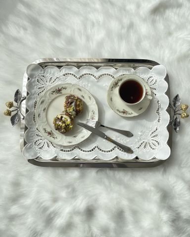 Nakış İşlemeli Kesme Delik İşi Tepsi Örtüsü 47 x 31 cm
