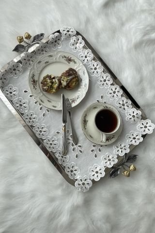 Delik İşi Tepsi Örtüsü. Papatya. 48 x 34 cm