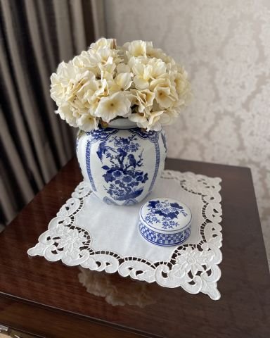 Delik İși Sehpa Örtüsü. Güllü Model. 38 x 38 cm