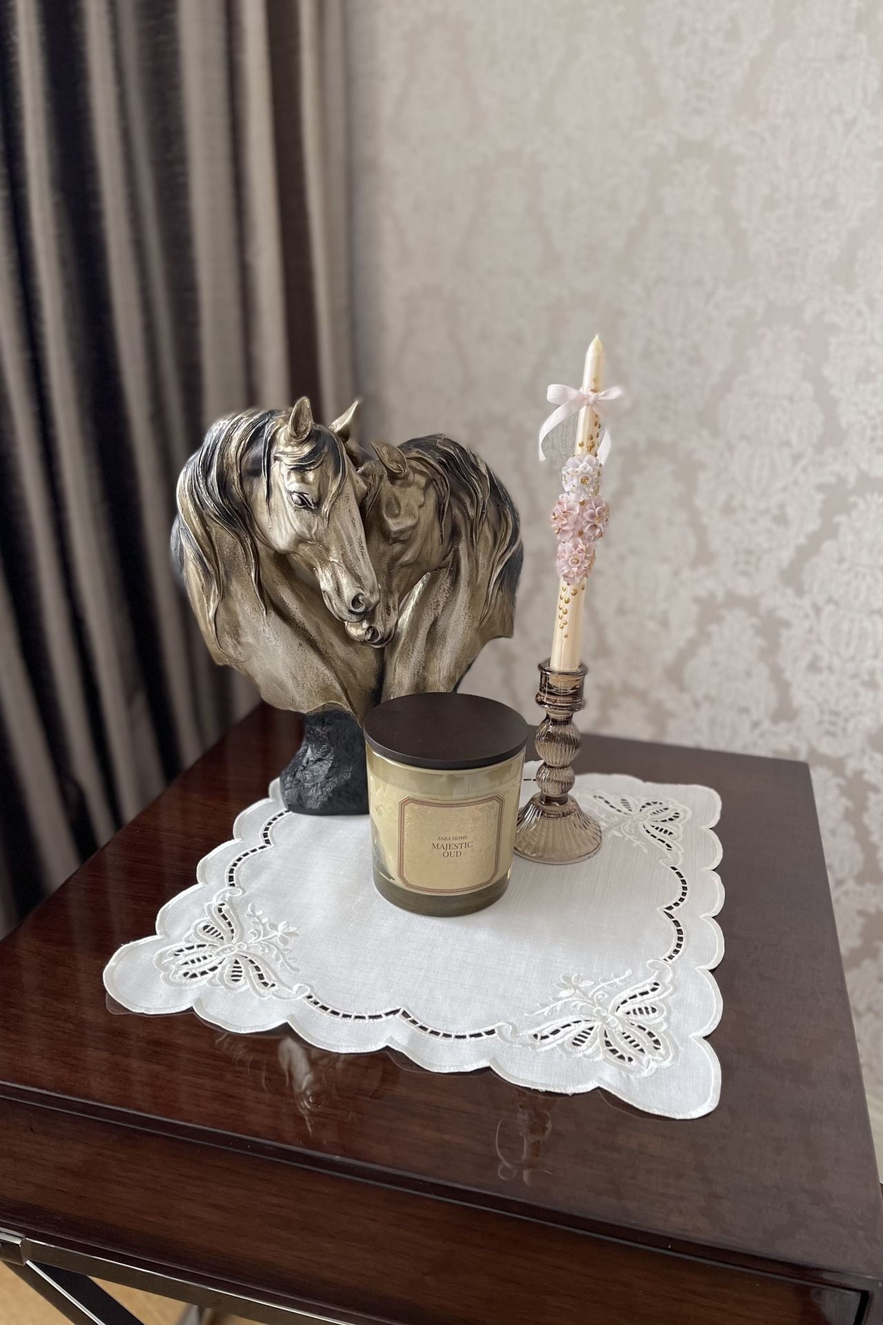 Delik İși Sehpa Örtüsü. Kelebek Model. 38 x 38 cm