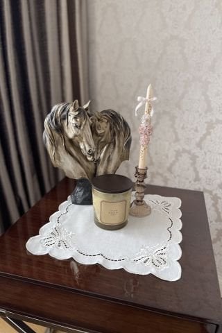 Delik İși Sehpa Örtüsü. Kelebek Model. 38 x 38 cm