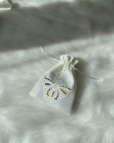 Nakışlı Delik işi Hediyelik Çok Amaçlı Kese 13x18 cm