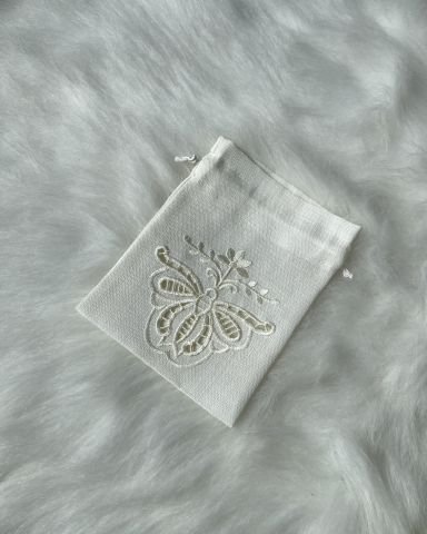 Nakışlı Delik işi Hediyelik Çok Amaçlı Kese 13x18 cm