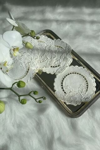 6'lı Set Delikişi Kokteyl Sunum Peçetesi. Çiçek Model ( 6 Adet )