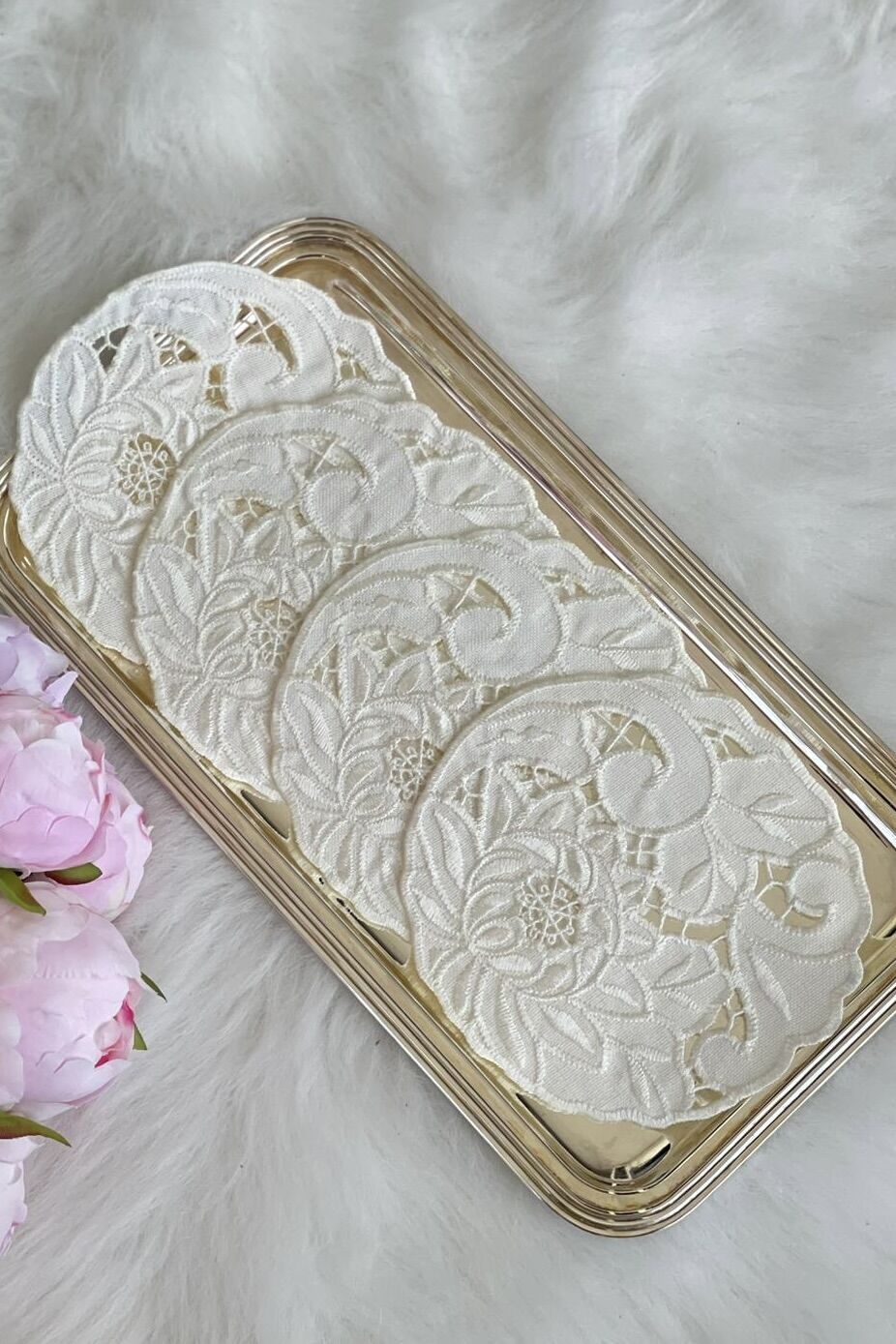 6'lı Set Delikişi Kokteyl Sunum Peçetesi. Şakayık Model ( 6 Adet )