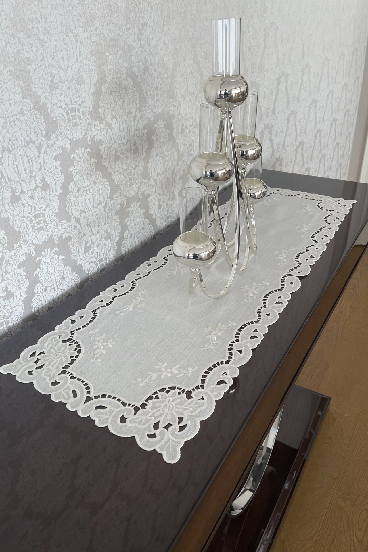 Delik İşi Konsol Örtüsü & Runner. Güllü Model. 35 x 100 cm