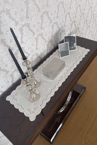 Delik İşi Konsol Örtüsü & Runner. Kelebek. 35 x 100 cm