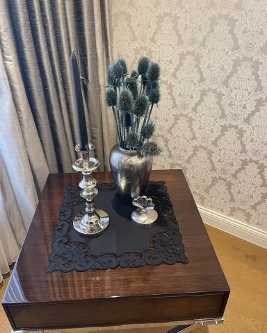 Delik İși Sehpa Örtüsü. Güllü Model. 38 x 38 cm. Siyah