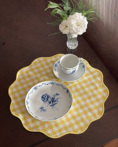 Ekoseli Amerikan Servis. Sarı