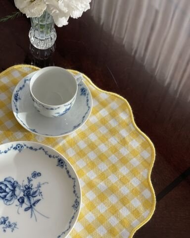 Ekoseli Amerikan Servis. Sarı