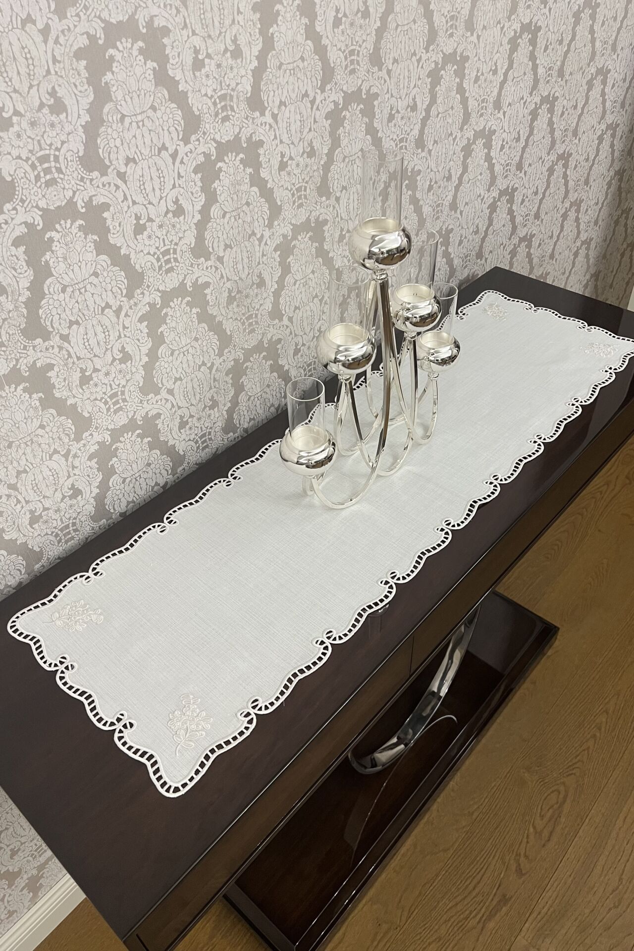 Delikişi Konsol Örtüsü & Runner. Evalı model. 35 x 115 cm