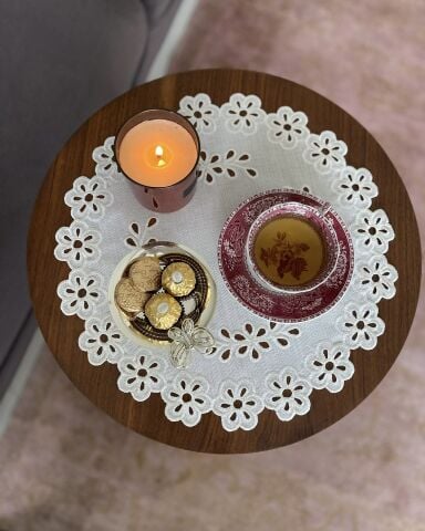 Delikiși Sehpa Örtüsü. Yuvarlak. Papatya Model. 39 x 39 cm