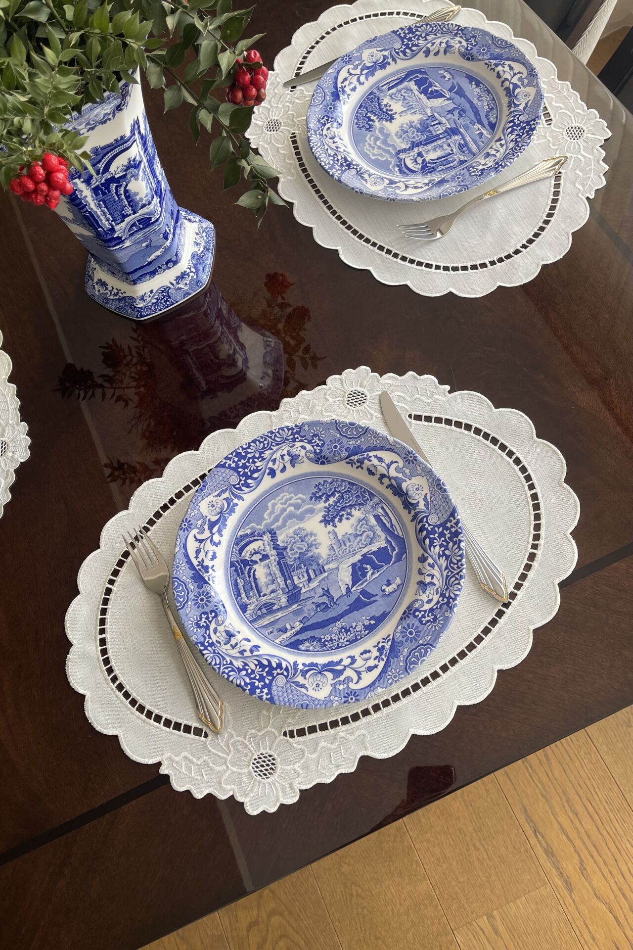 Delikişi Oval Amerikan Servisi. Çiçek Model