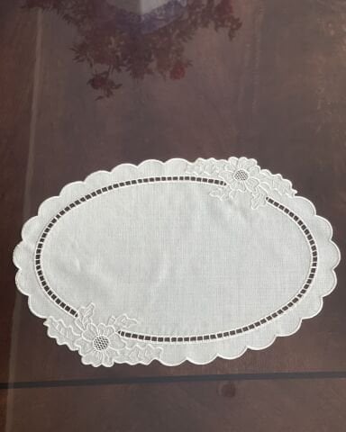 Delikişi Oval Amerikan Servisi. Çiçek Model