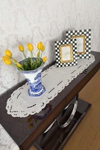 Delikişi Konsol Örtüsü & Runner. Oval Şakayık model. 35 x 119 cm