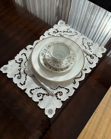 Delikişi Amerikan Servisi. Vintage Rose