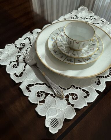 Delikişi Amerikan Servisi. Vintage Rose