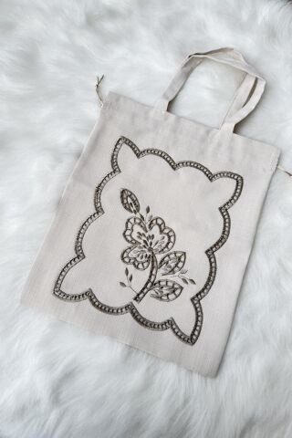 Zambak Model Delikişi Çok Amaçlı Kumaş Çanta. Kapuçino