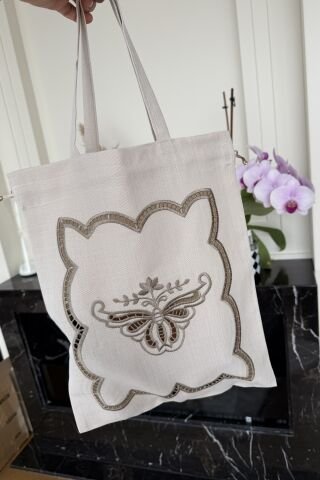 Kelebek Model Delikişi Çok Amaçlı Kumaş Çanta. Kapuçino