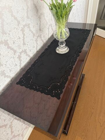 Delik İşi Konsol Örtüsü & Runner. Güllü Model. 35 x 100 cm. Siyah