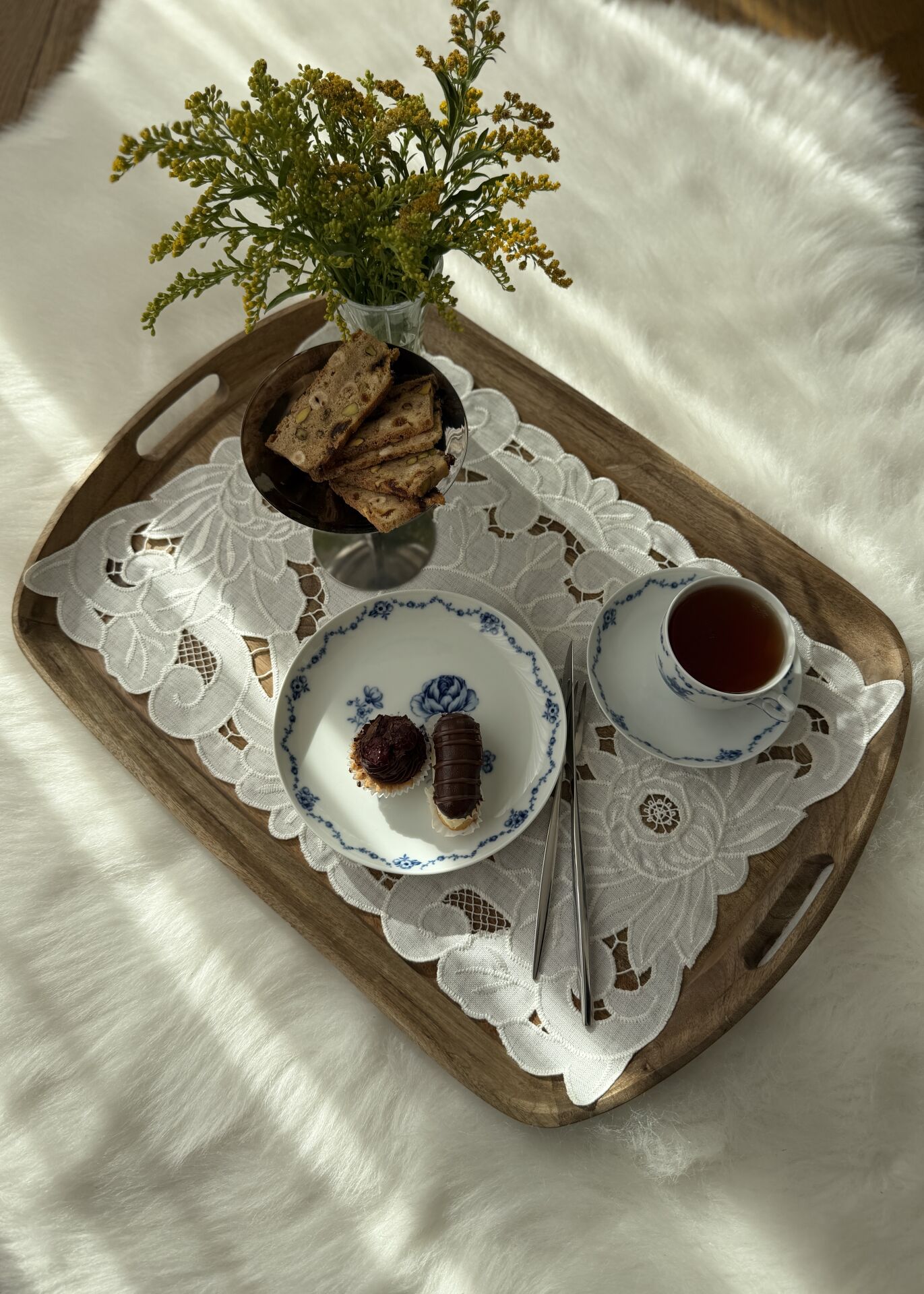 Delikişi Tepsi Örtüsü. Şakayık. 48 x 34 cm